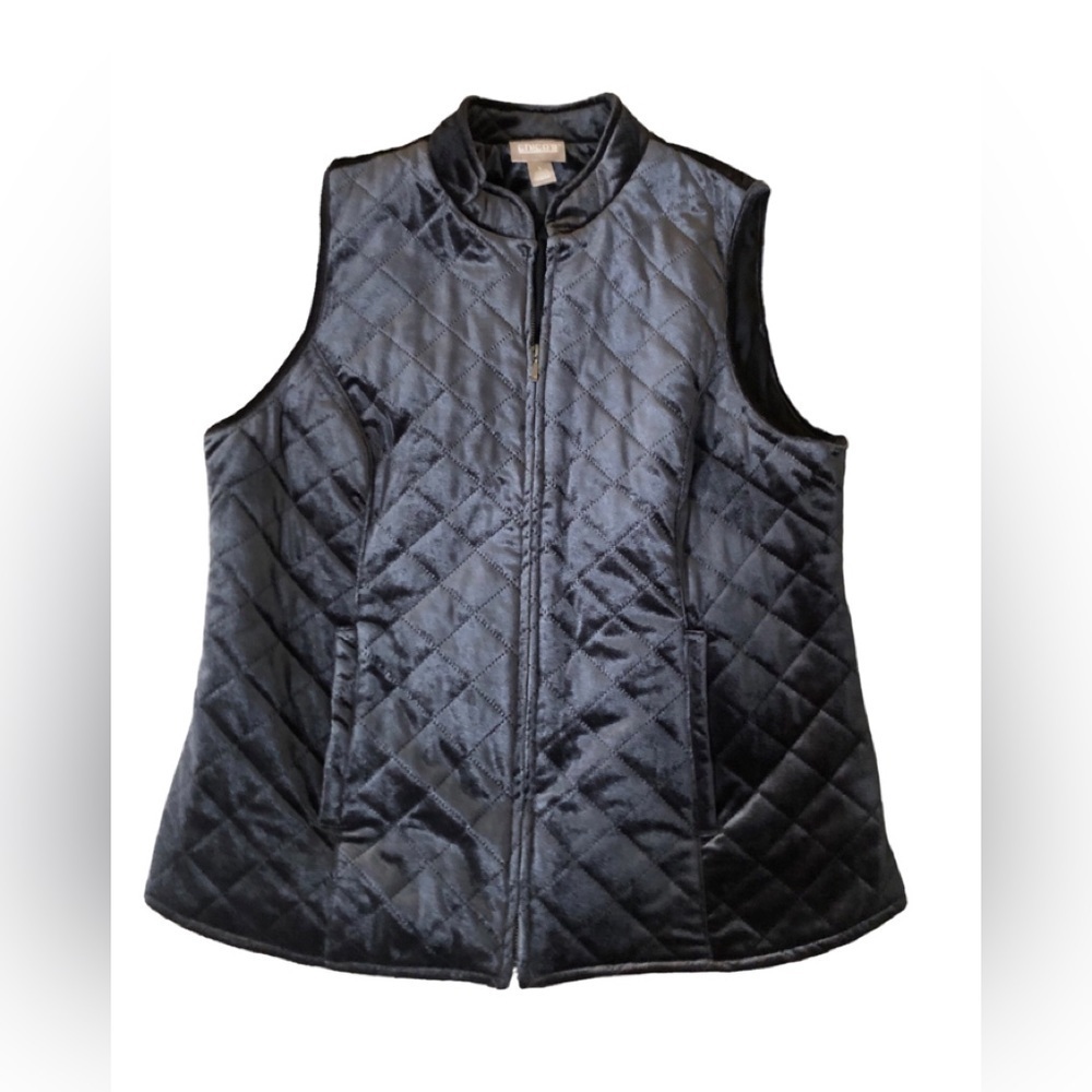 Chico’s Velvet Quilted Vest Sz. 1/M Purple Zip Up lined Lightweight Cozy Winter - Picture 1 of 9